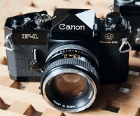 Canon F-1 (interner
                Link)